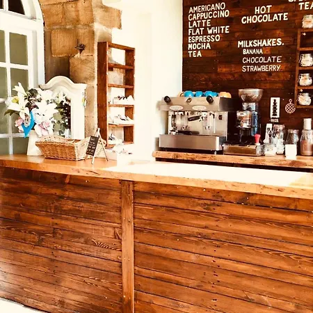 Отель Kings Head Киркбимурсайд